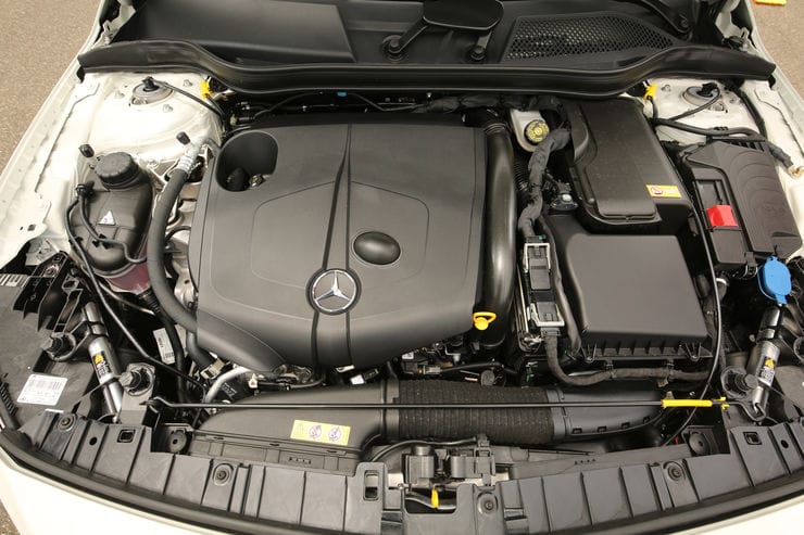 Der Mercedes GLA bietet eine breite Motorenpalette. Die beste Alternative zum 2.0 TDI des Q2 ist der GLA 200 d 4 Matic mit 136 PS.