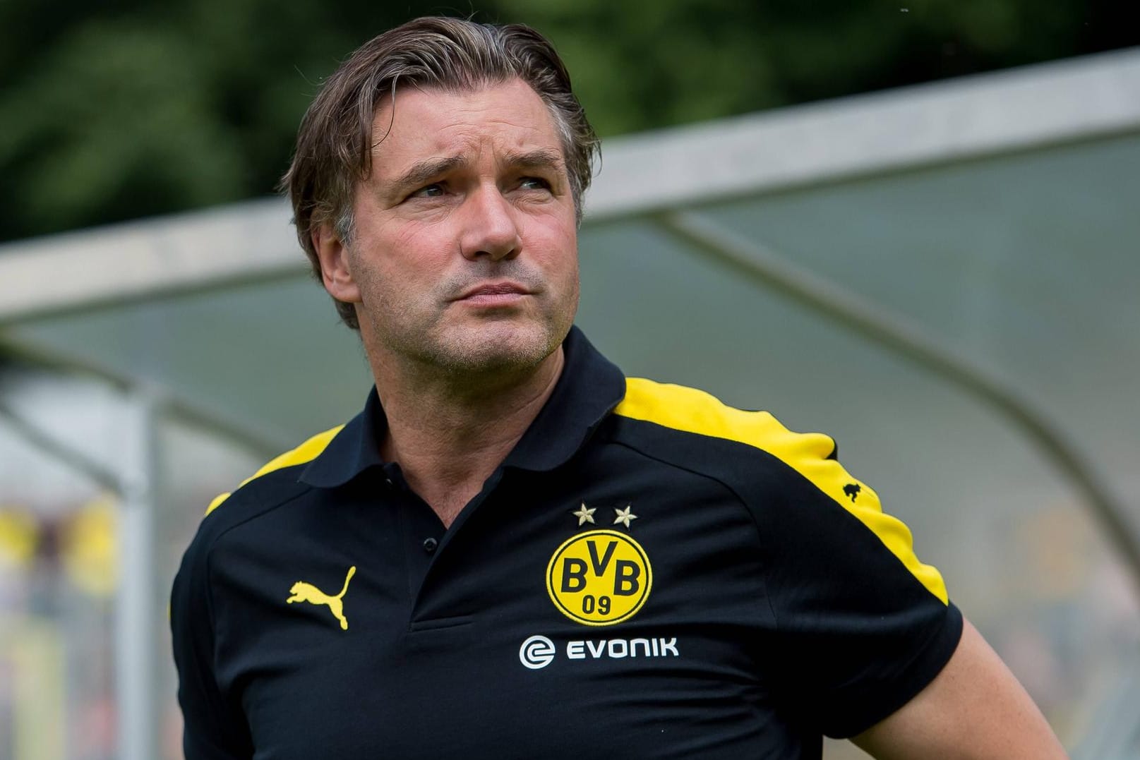 Michael Zorc bezieht Stellung zu Gerüchten um eine Gomez-Verpflichtung des BVB.