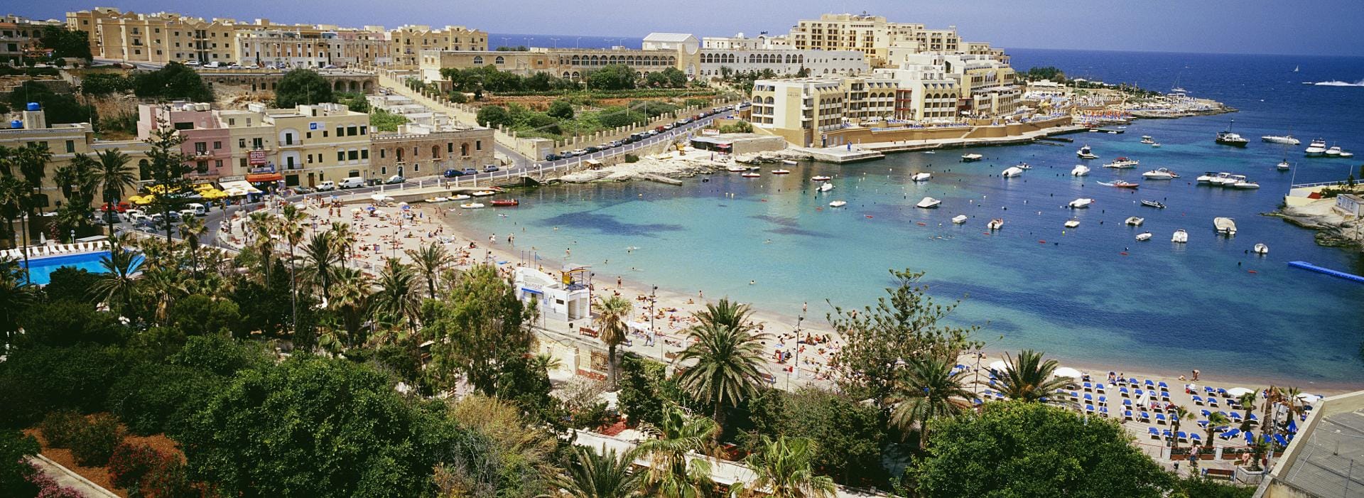 Blick über die St. George's Bay auf Malta.