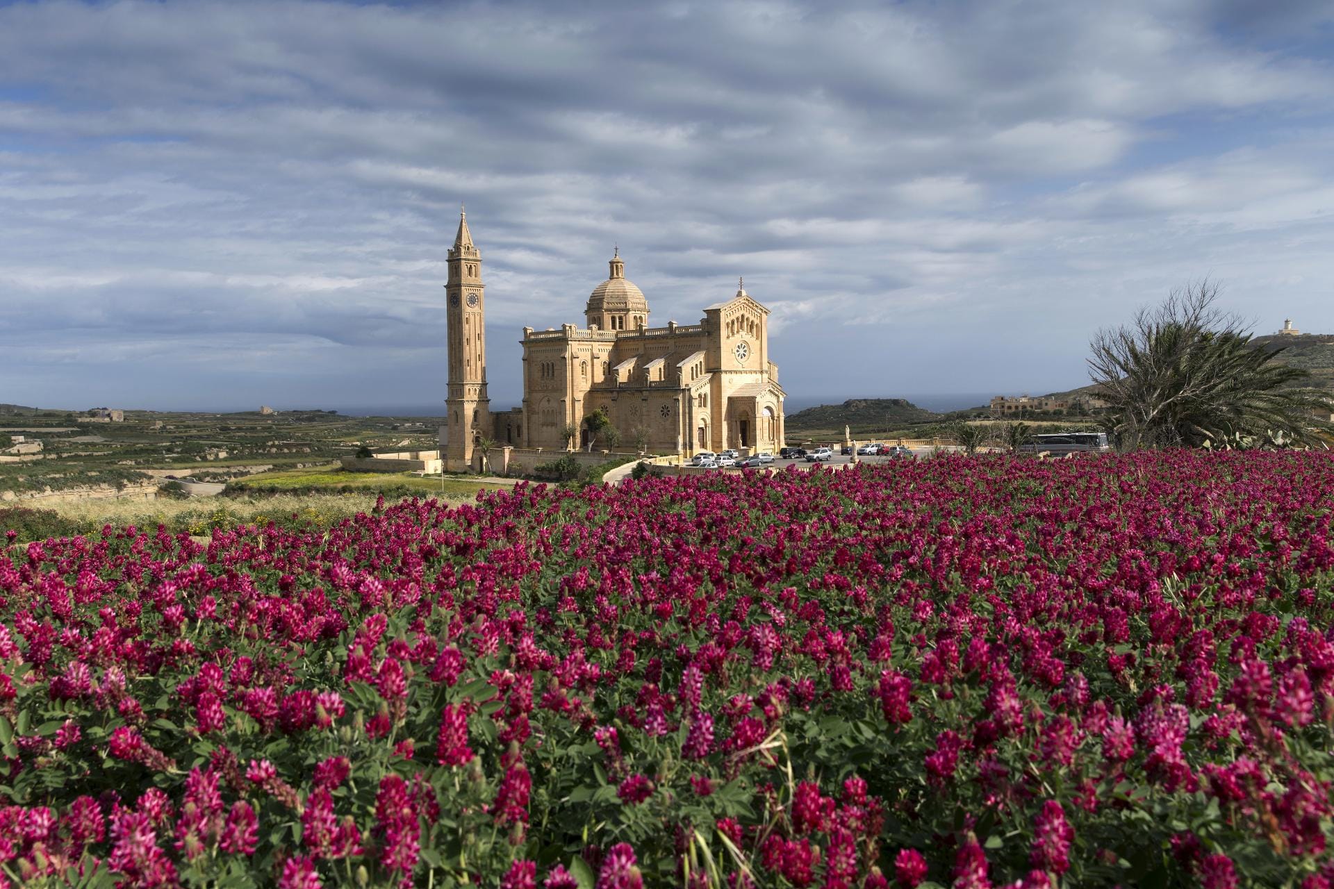Insel Gozo: Wallfahrtskirche Madonna ta' Pinu bei Gharb.