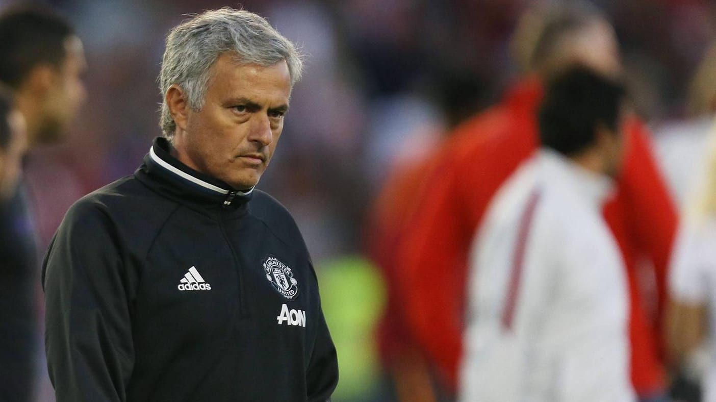 In den Planungen von ManUnited-Coach Jose Mourinho spielt Weltmeister Bastian Schweinsteiger keine Rolle. In den Planungen von ManUnited-Coach Jose Mourinho spielt Weltmeister Bastian Schweinsteiger keine Rolle.