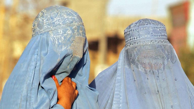 Frauen mit Burka in Afghanistan.