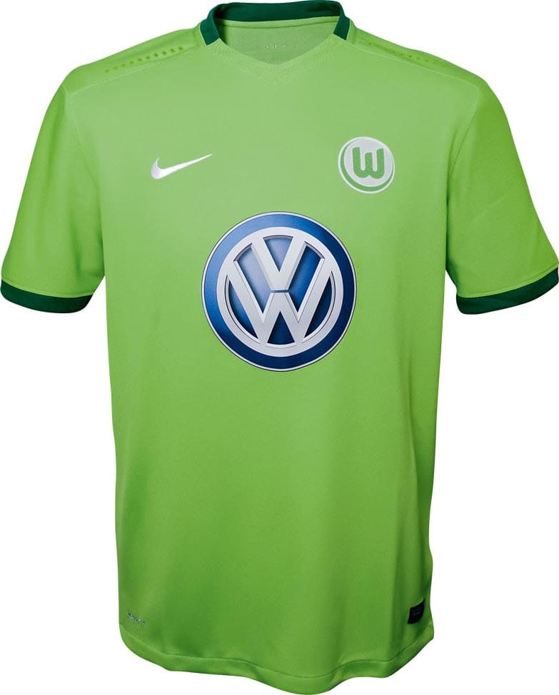 Grün ist die Farbe der Hoffnung - und die des VfL Wolfsburg. Ein erfrischendes Trikot nach großem Personalumbruch, das im Original-Farbstil der Wölfe gehalten ist.