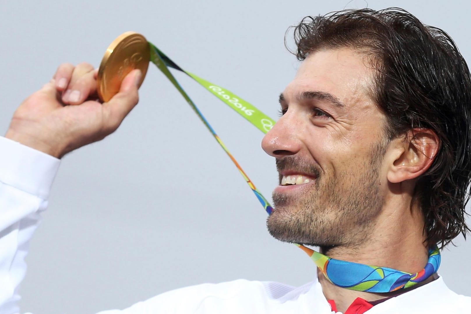 Stolzer Schweizer: Fabian Cancellara mit seiner Goldmedaille.