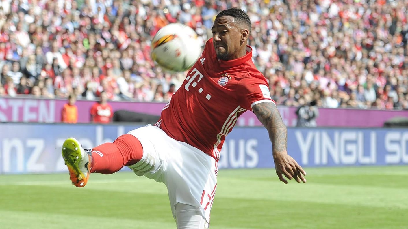 Jerome Boatengs starke Leistungen machen ihn zum Fußbasll des Jahres. Jerome Boatengs starke Leistungen machen ihn zum Fußbasll des Jahres.