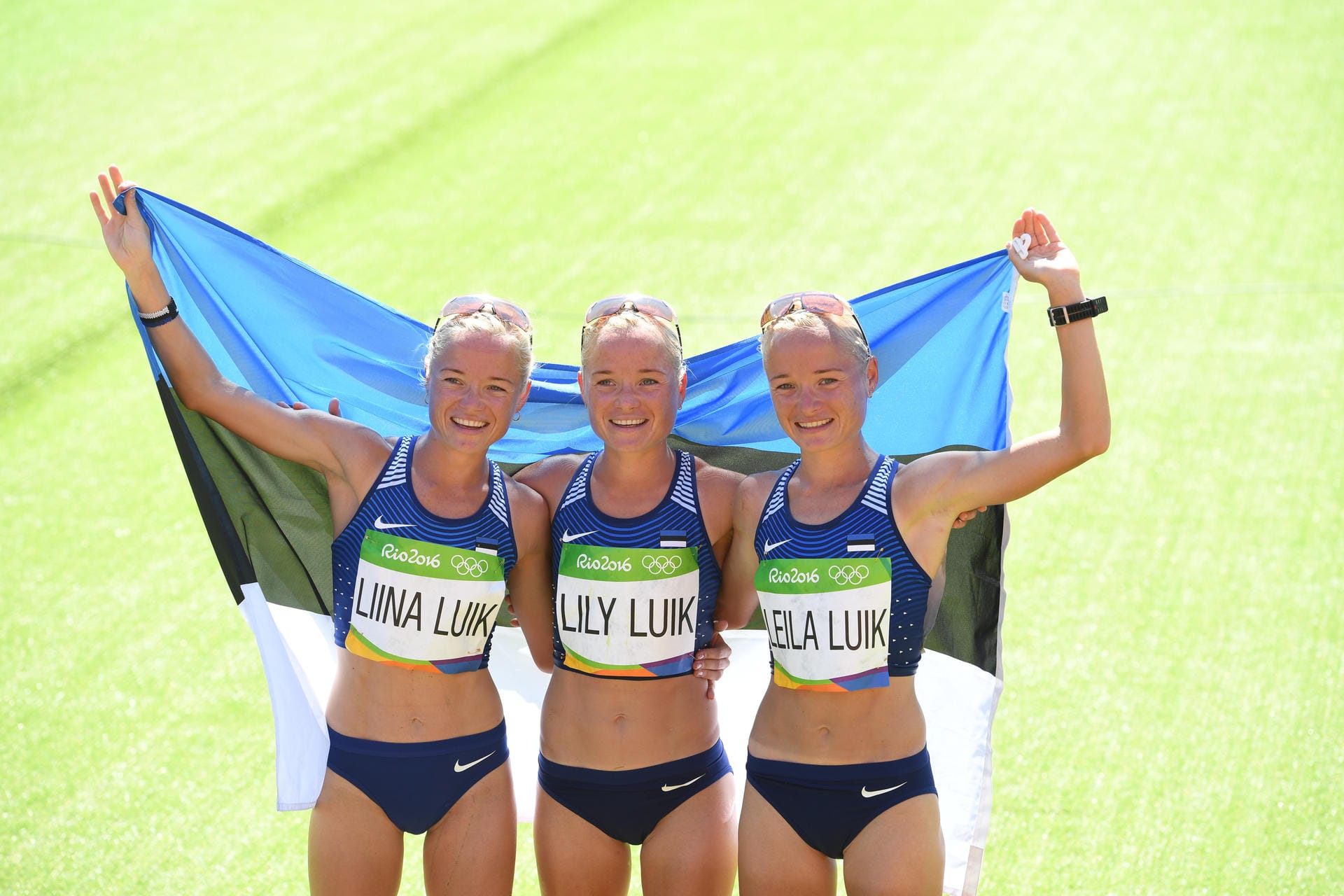 Sogar drei statt zwei: Mit den deutschen Hahner-Schwestern standen beim Marathon Zwillinge am Start. Aus Estland waren sogar Drillinge dabei: Liina Luik (links) beendete das Rennen nicht, ihre Schwestern Lily (Rang 97) und Leila (114.) dagegen schon.