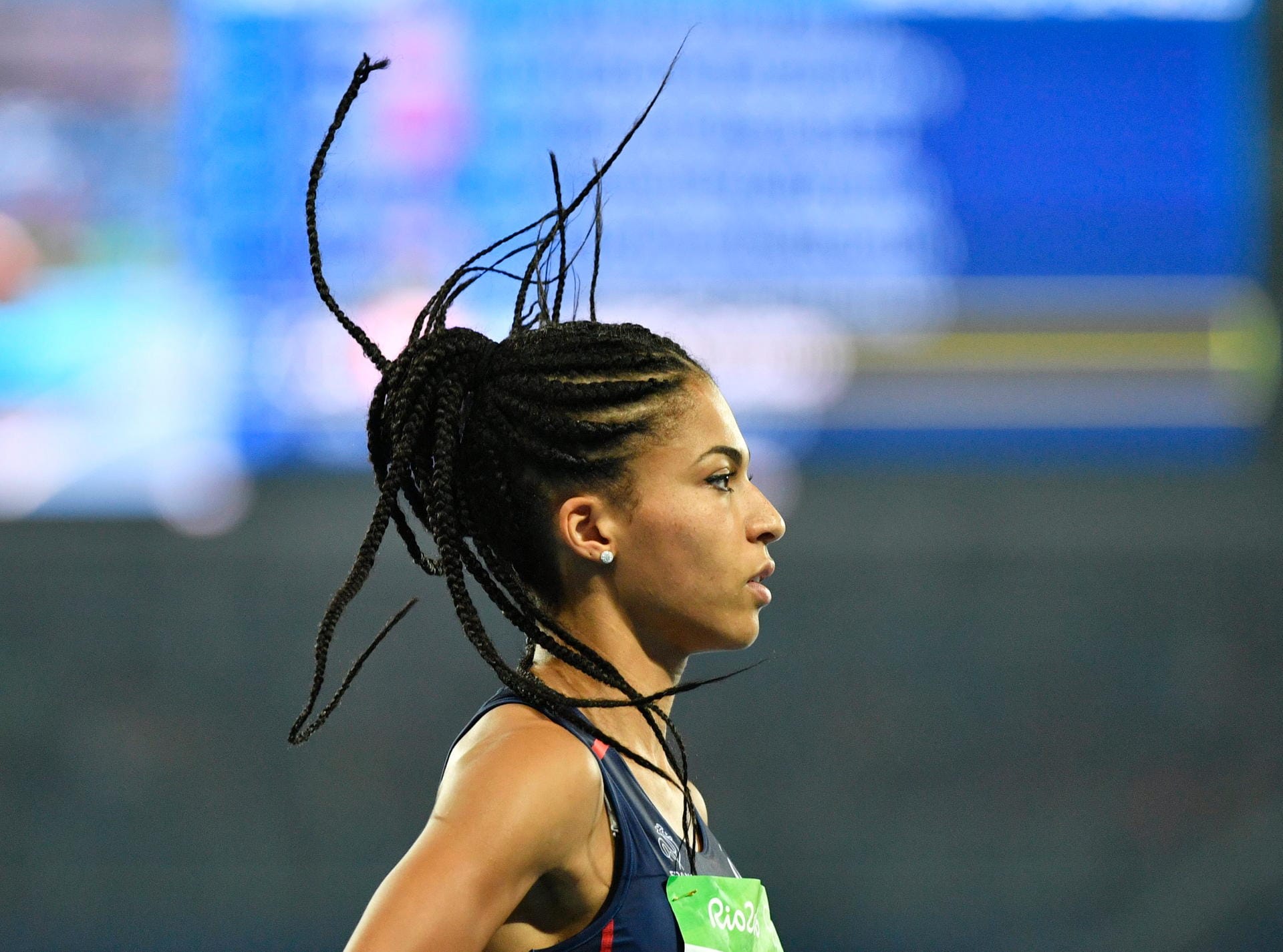 Wie Antennen stehen die Dread-Locks von Floria Guei ab. Die französische 400-Meter-Läuferin besticht aber nicht nur durch ihre Frisur: Im Halbfinale landete sie auf Rang vier.