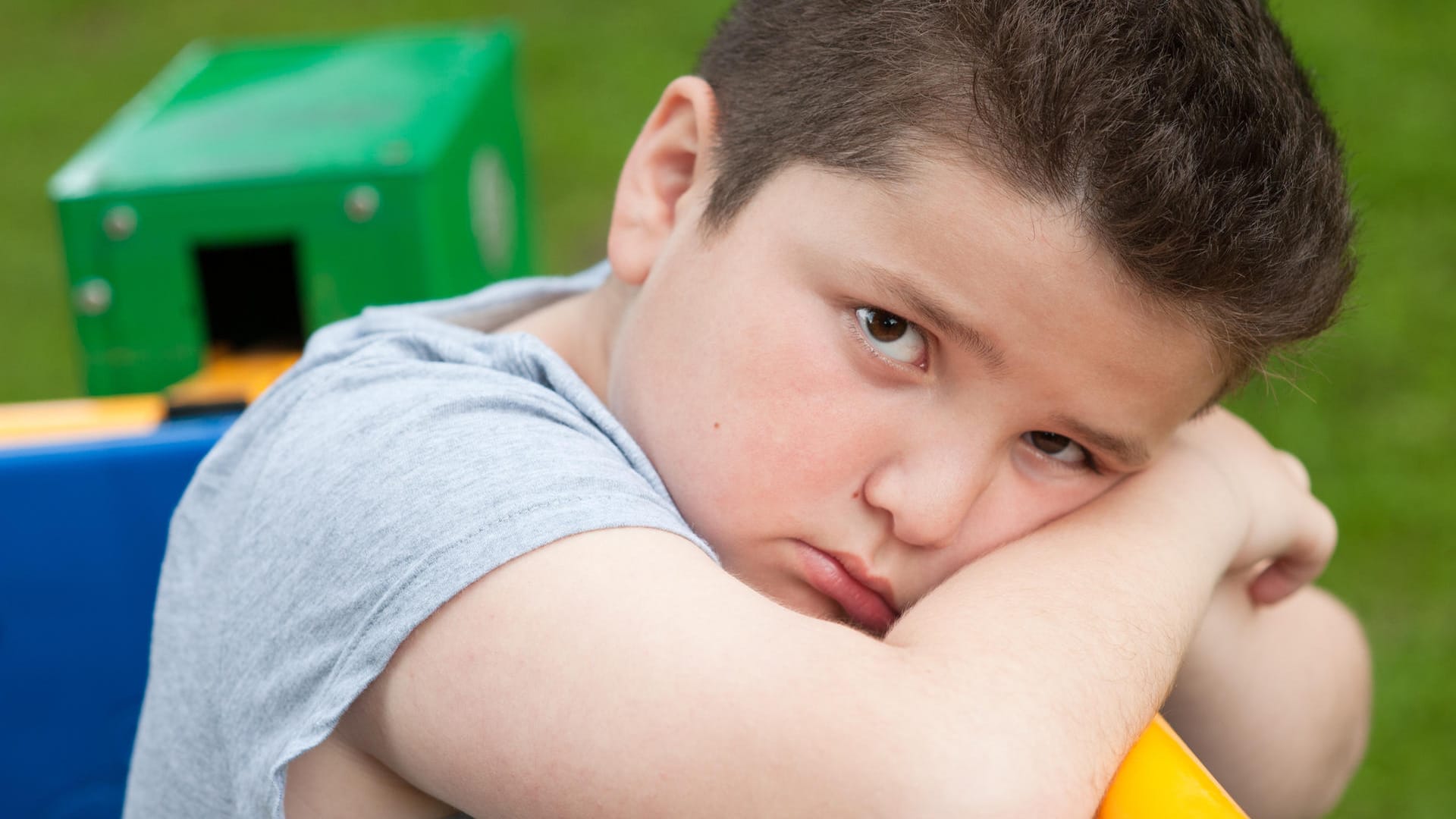 Übergewicht bei Kindern ist weit verbreitet. Dabei ist es gar nicht so schwer, die lästigen Pfunde zu vermeiden.