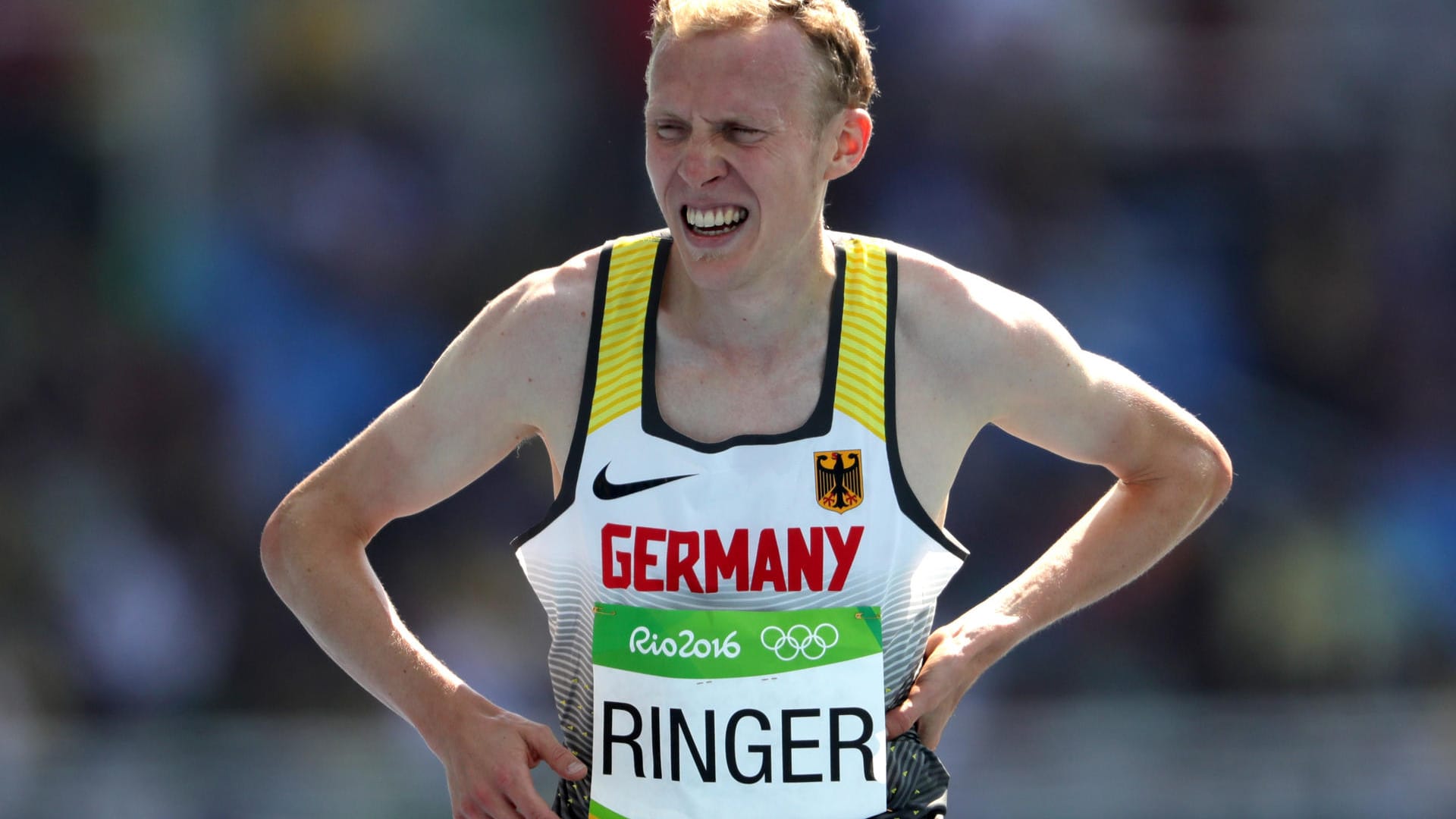 5000 Meter auf der Tartanbahn können ganz schön anstrengend sein. Insbesondere wenn man im olympischen Vorlauf mitläuft und um den Einzug ins Finale kämpft. Für Richard Ringer haben sich die Anstrengungen jedoch nicht gelohnt, der Deutsche ist im 1. Vorlauf ausgeschieden.