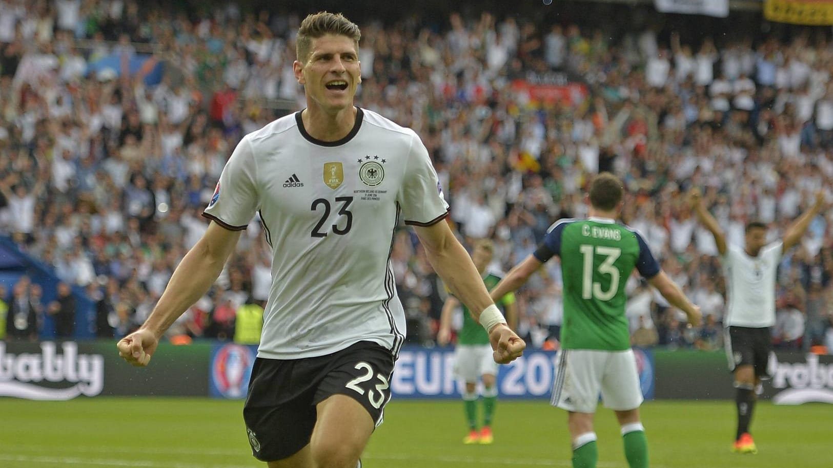 Ein DFB-Knipser für die Wölfe: Mario Gomez wechselt offenbar zum VfL Wolfsburg.