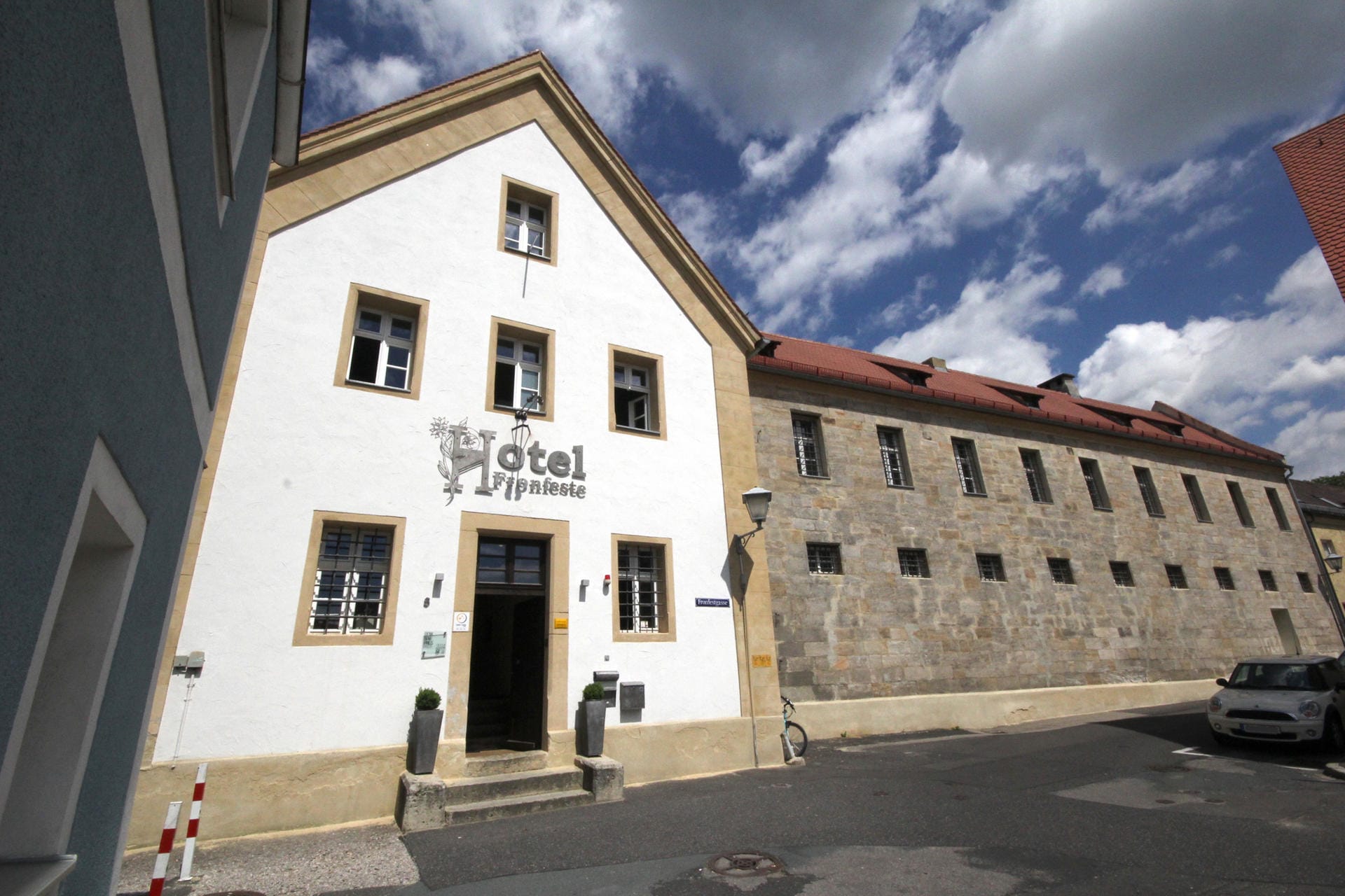 Das Hotel "Fronfeste" in Amberg ist ebenfalls eines von mehreren Gefängnishotels in Deutschland.
