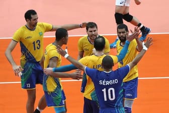 Brasilien feiert Gold im Volleyball.