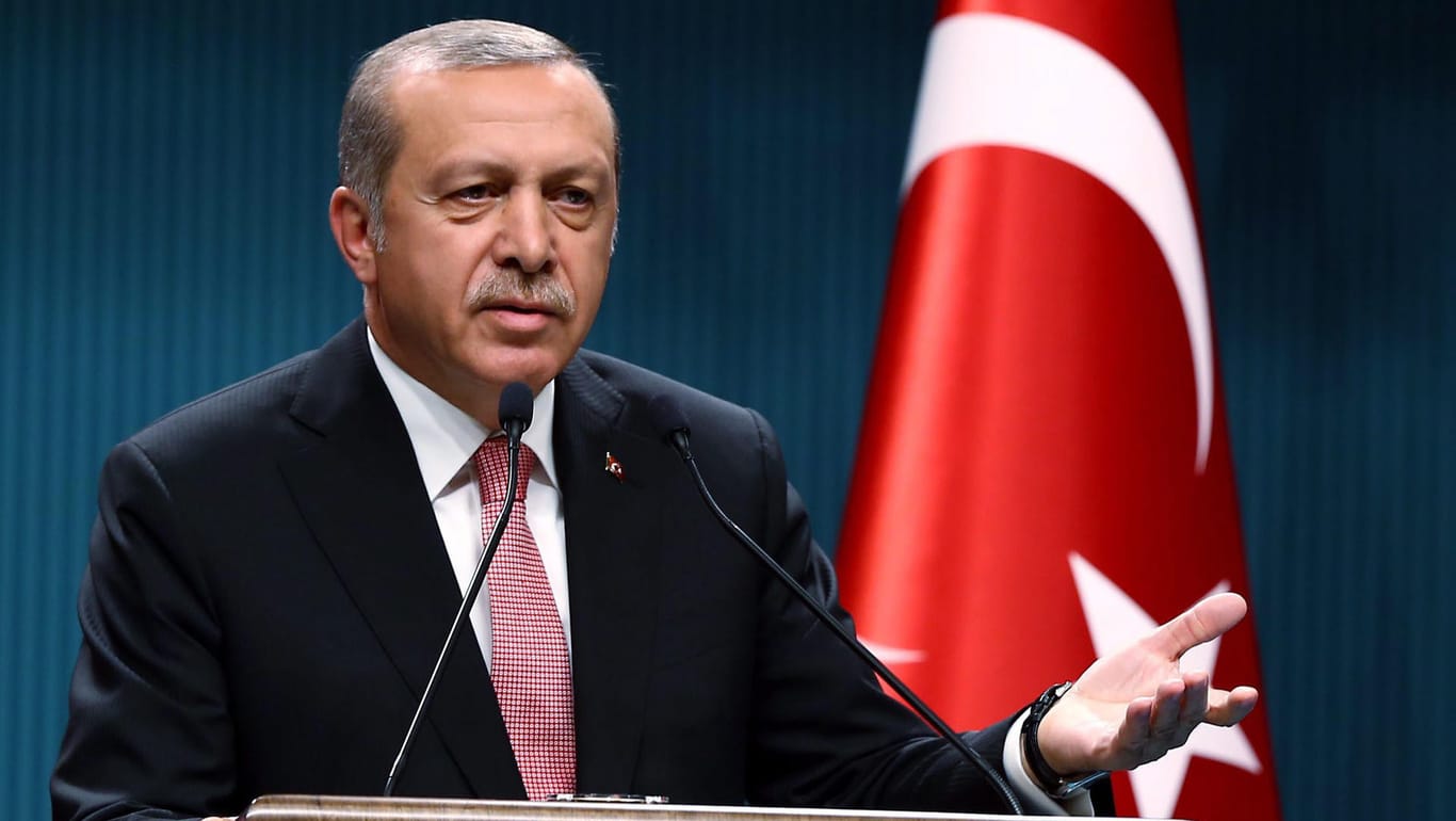 Recep Tayyip Erdogan soll seinen Geheimdienst nutzen, um in Deutschland Unruhe zu stiften.