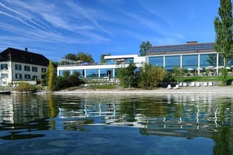 Das "Haus Insel Reichenau" liegt auf der schönen und geschichtsträchtigen Bodensee-Insel in der Nähe von Konstanz.