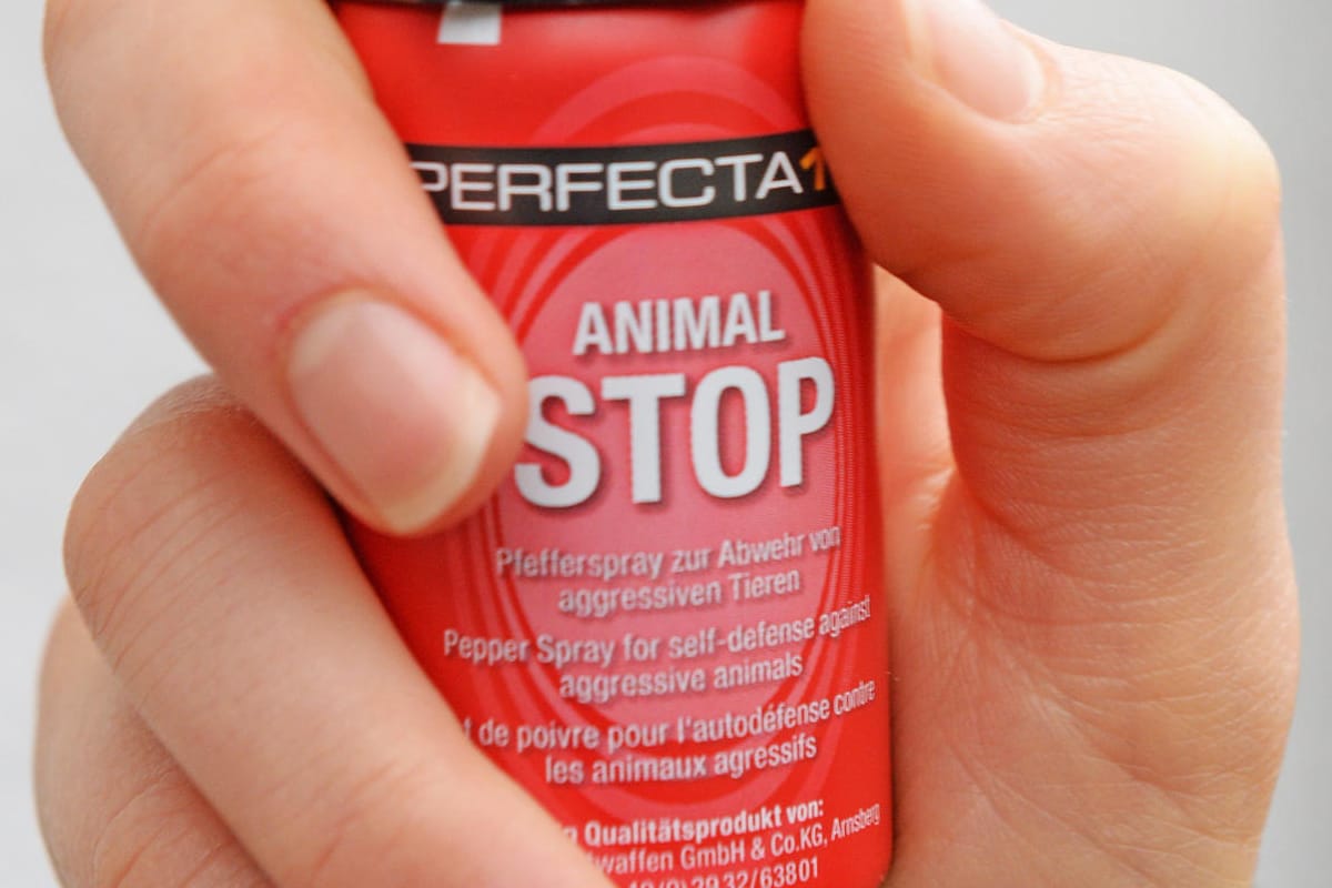 "Animal Stop" - ein sogenanntes "Tierabwehrspray" kann man jetzt auch im Drogeriemarkt kaufen.