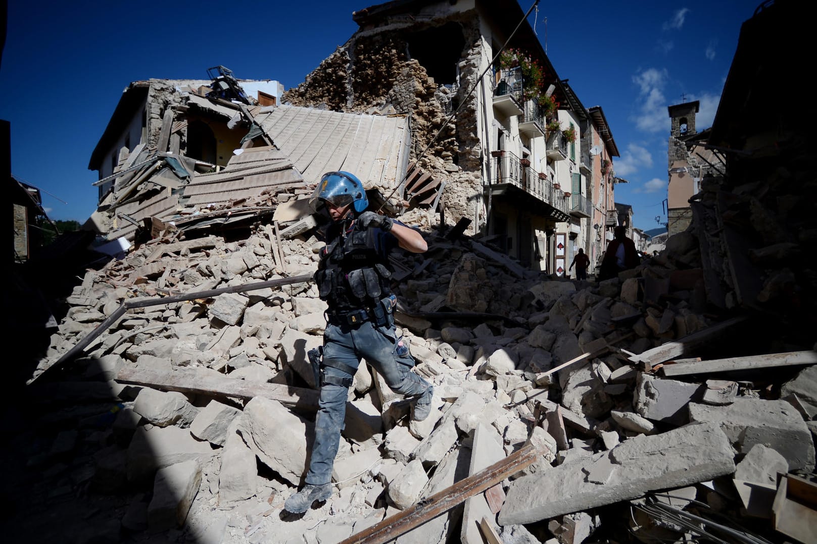 Von dem einst malerischen Bergdorf Amatrice ist nach dem Beben nicht mehr viel übrig.