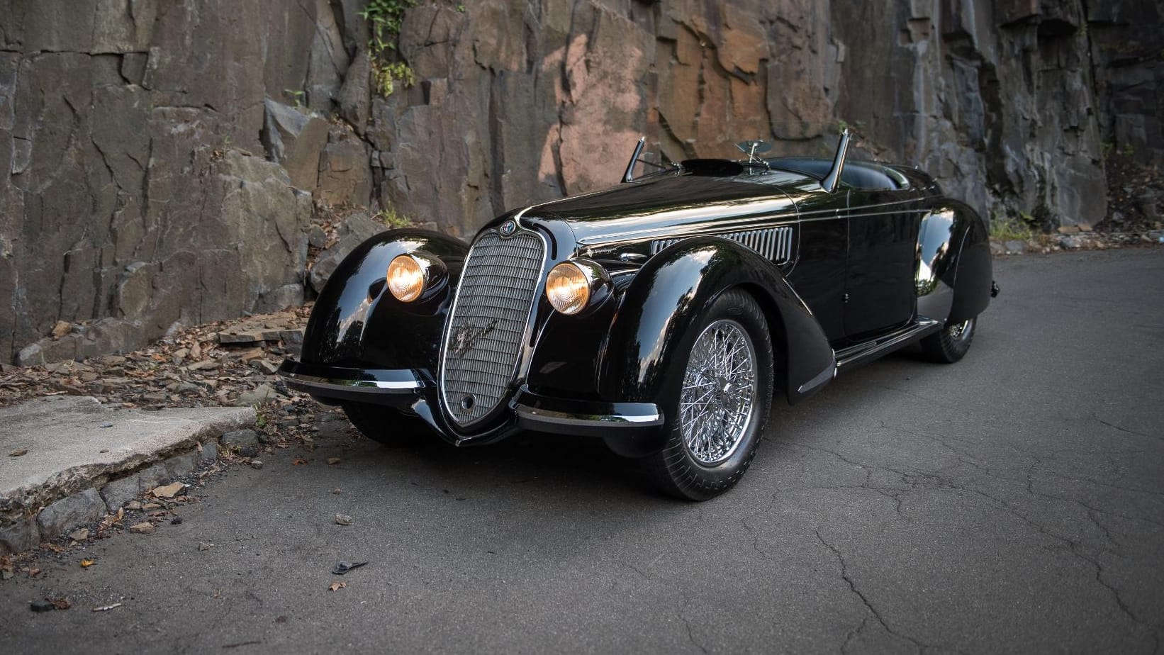 Der Alfa Romeo 8C 2900B Lungo Spider fährt in die Top-10 der teuersten Oldtimer der Welt.