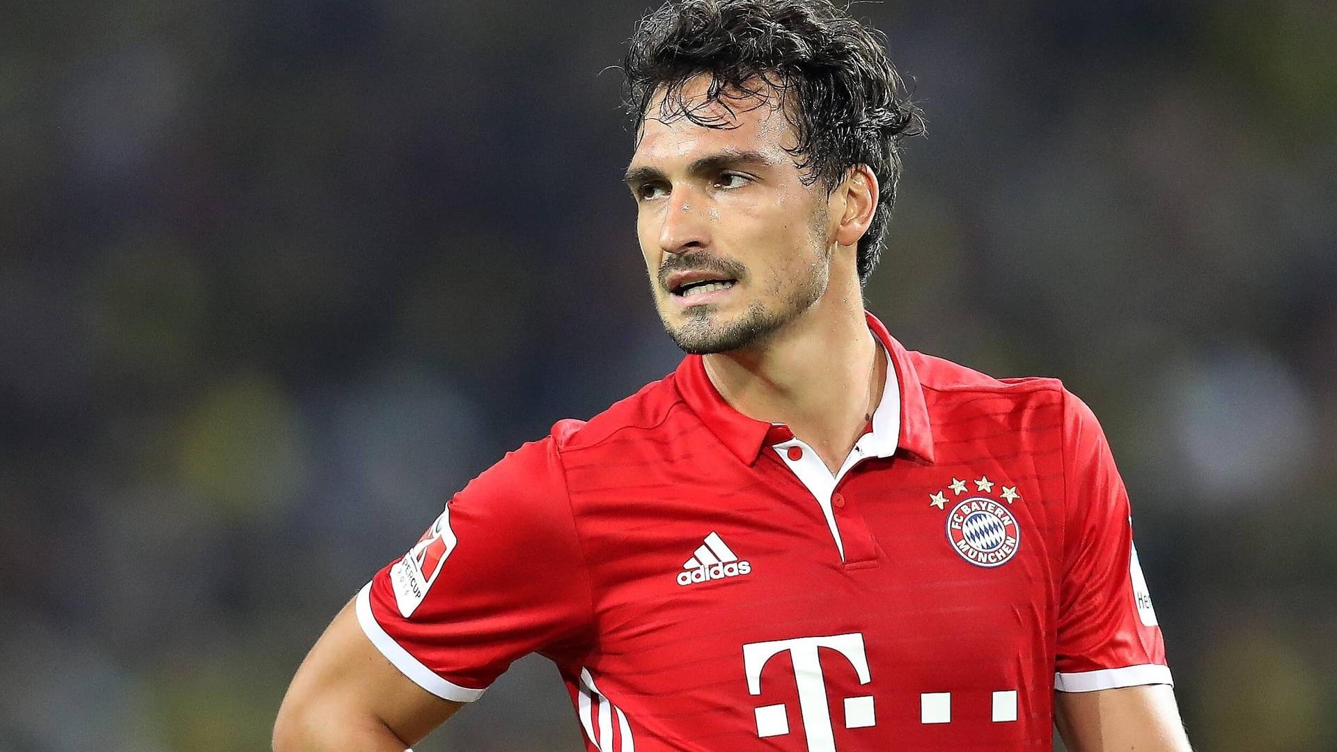 Mats Hummels, hier im Supercup-Finale gegen Borussia Dortmund. Mats Hummels, hier im Supercup-Finale gegen Borussia Dortmund.