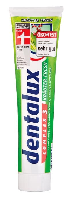 Nur 45 Cent pro Tube kostet diese mit "Sehr gut" (1,5) bewertete Zahnpasta "Dentalux Complex 3 Kräuter Fresh" von Lidl. Sie bietet nicht nur sehr guten Kariesschutz, sondern schützt auch das Zahnfleisch und beugt Zahnstein vor.