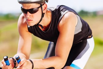 Triathlon ist eine aufstrebende Sportart. Auch mit 50 kann man noch einsteigen. WANTED.DE hat einen Experten zu den Grundlagen befragt.