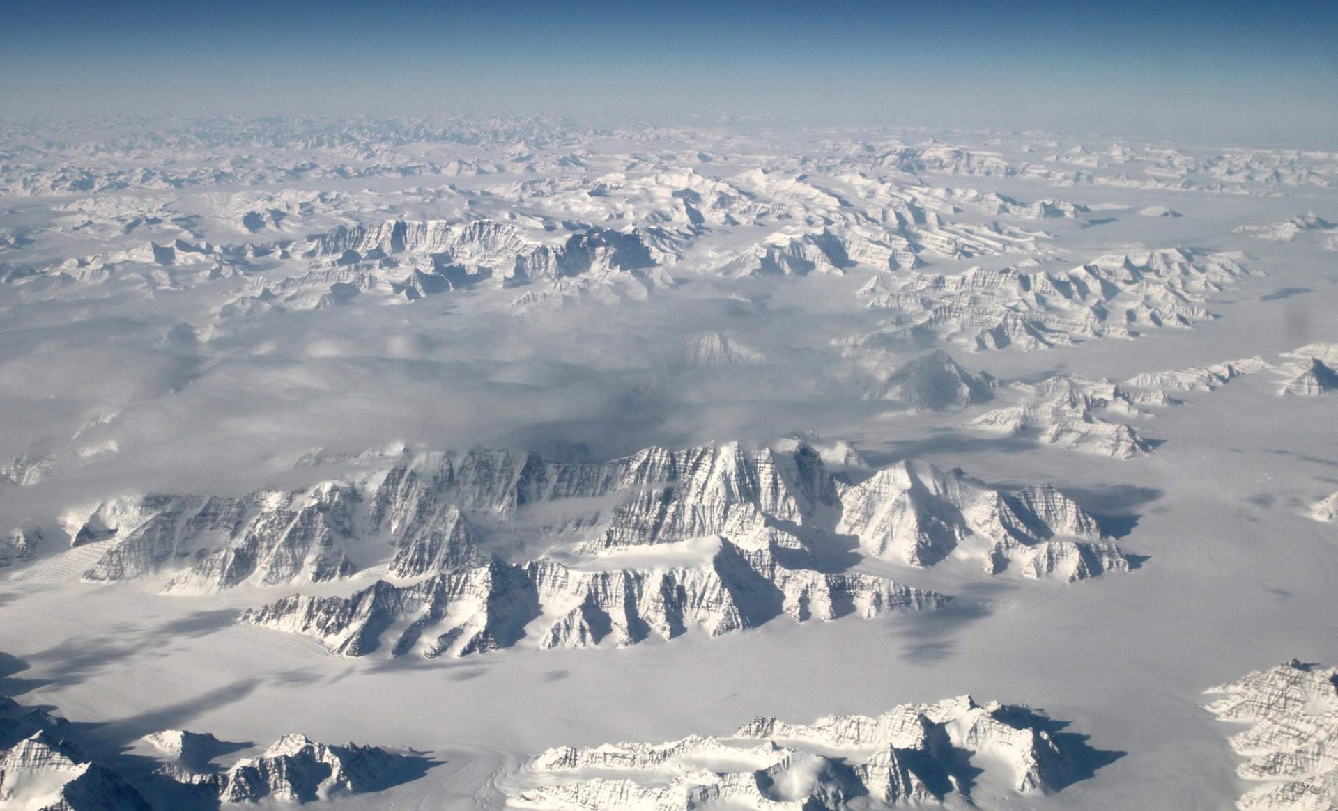 Mit 2,13 Millionen Quadratkilometern ist Grönland mit Abstand größte Insel der Welt.