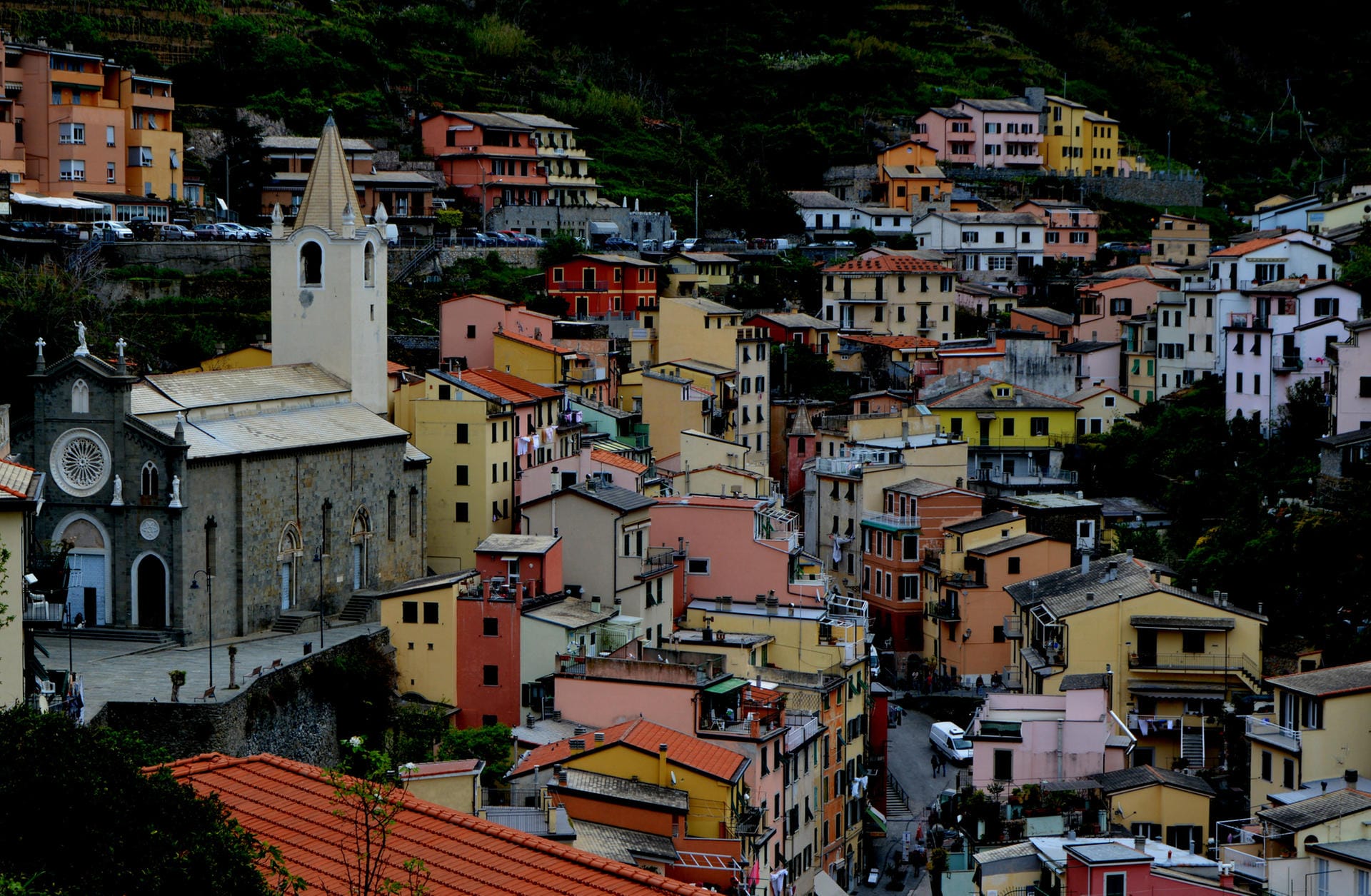 Riomaggiore ist das östlichste der fünf Dörfer der Cinque Terre.