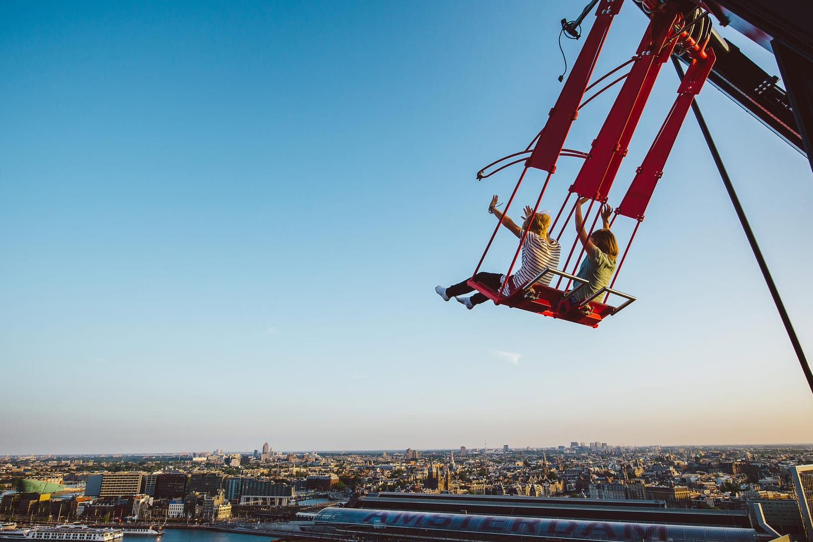 Die Schaukel "Over the Edge".