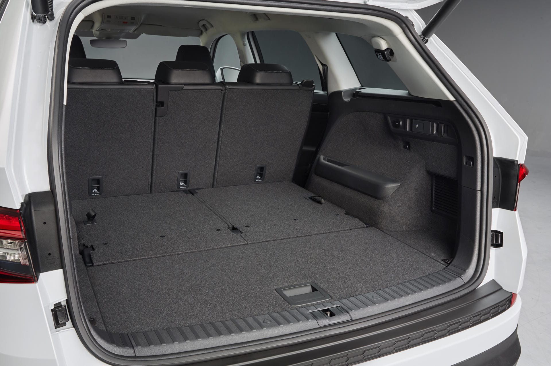 Der Kofferraum bietet als Fünfsitzer zwischen 720 und 2065 Liter Gepäckvolumen.