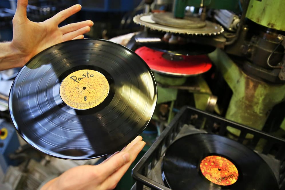 Schallplatten finden wieder neue Fans. Alte Platten in Ihrer Sammlung können echte Schätze sein.
