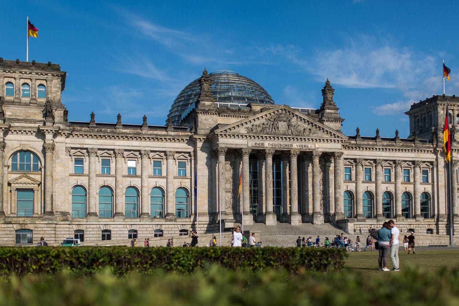 Reichstag in Berlin: CDU und CSU beschäftigen sich auf einer Klausurtagung unter anderem mit dem Thema Kinderehe.