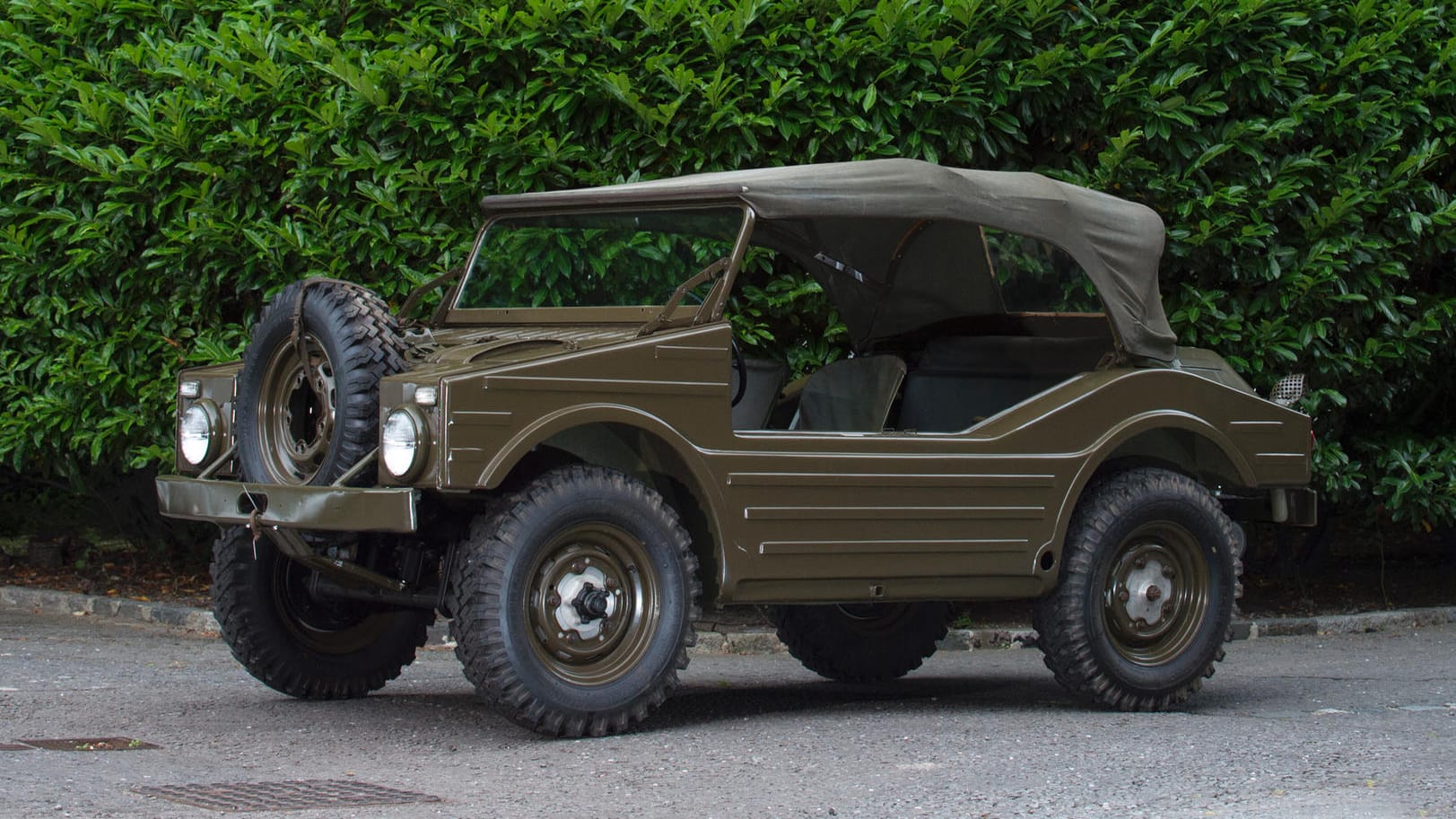 Der Porsche Jagdwagen aus dem Jahr 1957 ist nun Teil einer Bonhams-Auktion. Der Porsche Jagdwagen aus dem Jahr 1957 ist nun Teil einer Bonhams-Auktion.