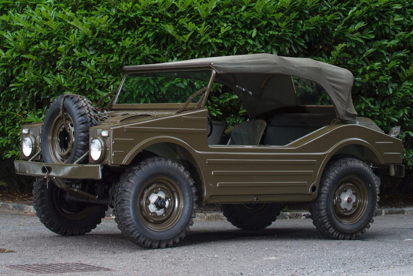 Der Porsche Jagdwagen aus dem Jahr 1957 ist nun Teil einer Bonhams-Auktion.