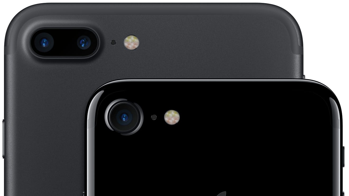 Äußerlich sichtbar unterscheiden sich die Kameras. Die Doppellinse ist nur im iPhone 7 Plus eingebaut.