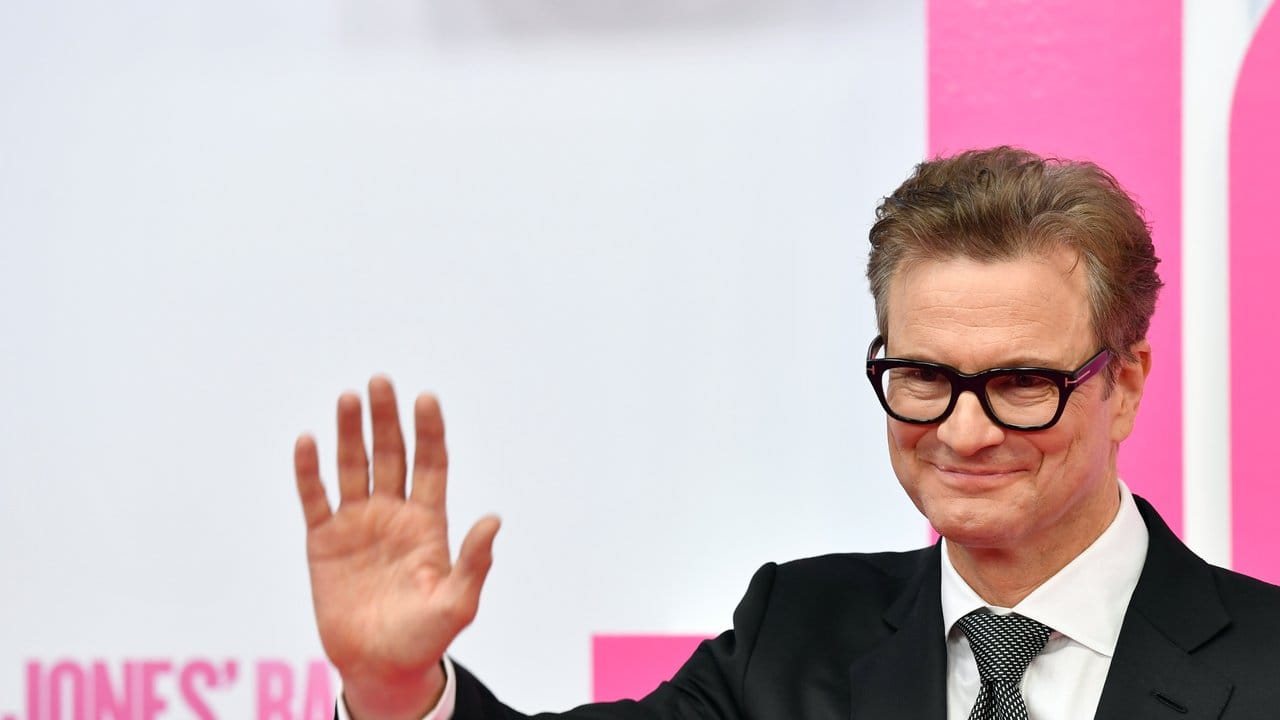 Colin Firth mit trendiger Brille.
