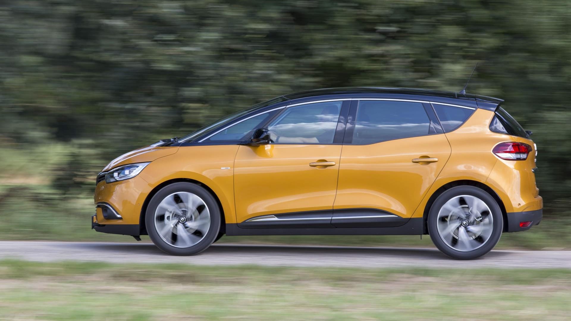 Renault Scénic: Mit modernem Styling im Espace-Stil holt Renault den Van optisch aus der Biedermann-Ecke.