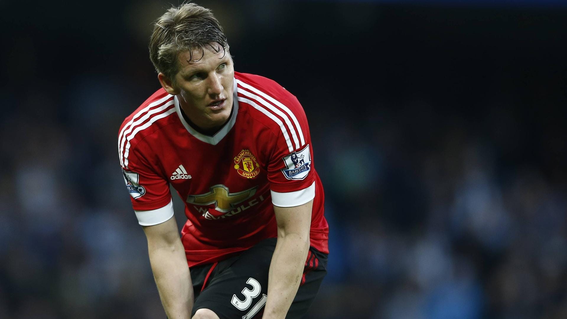 Sportlich außen vor bei Manchester United: Weltmeister Bastian Schweinsteiger. Sportlich außen vor bei Manchester United: Weltmeister Bastian Schweinsteiger.