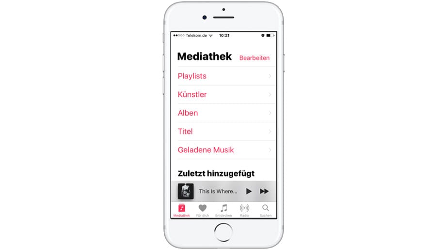 Die Musik-App wird übersichtlicher: Apple hat die Schrift vergrößert und bietet im Startbildschirm der App nun direkt die Auswahl zwischen Playlists, Künstlern, Alben und Titeln an.
