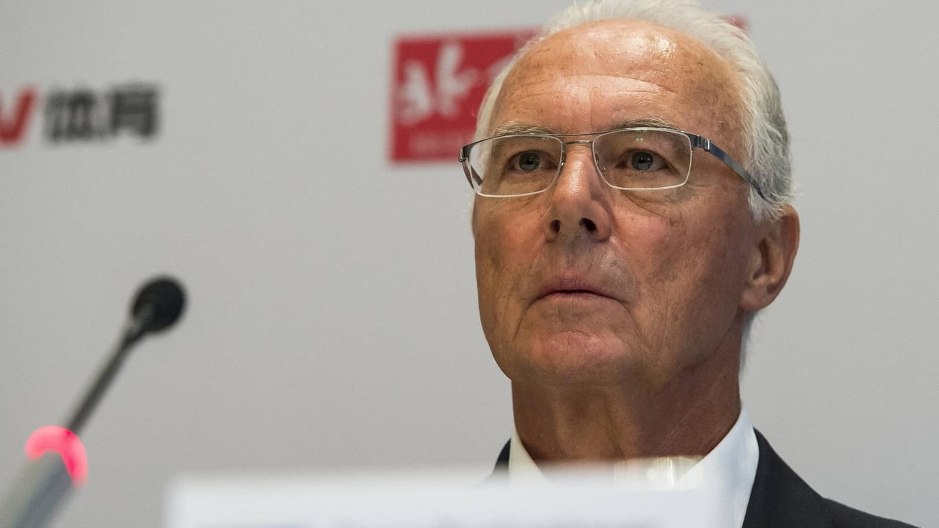 Franz Beckenbauer soll als WM-OK-Chef 2006 ein Millionen-Honorar erhalten haben.