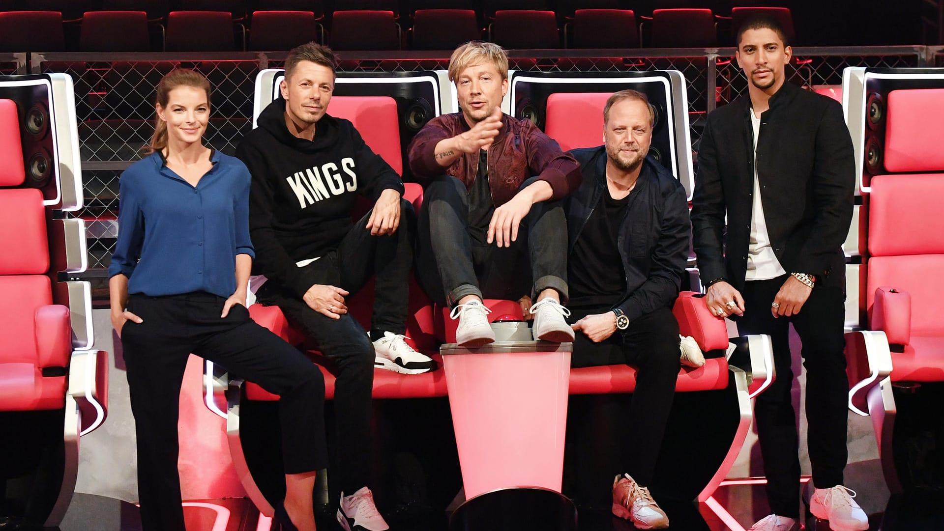 Die Jury der sechsten Staffel von "The Voice of Germany" (v. li.): Yvonne Catterfeld, Michi Beck, Samu Haber, Smudo und Andreas Bourani.