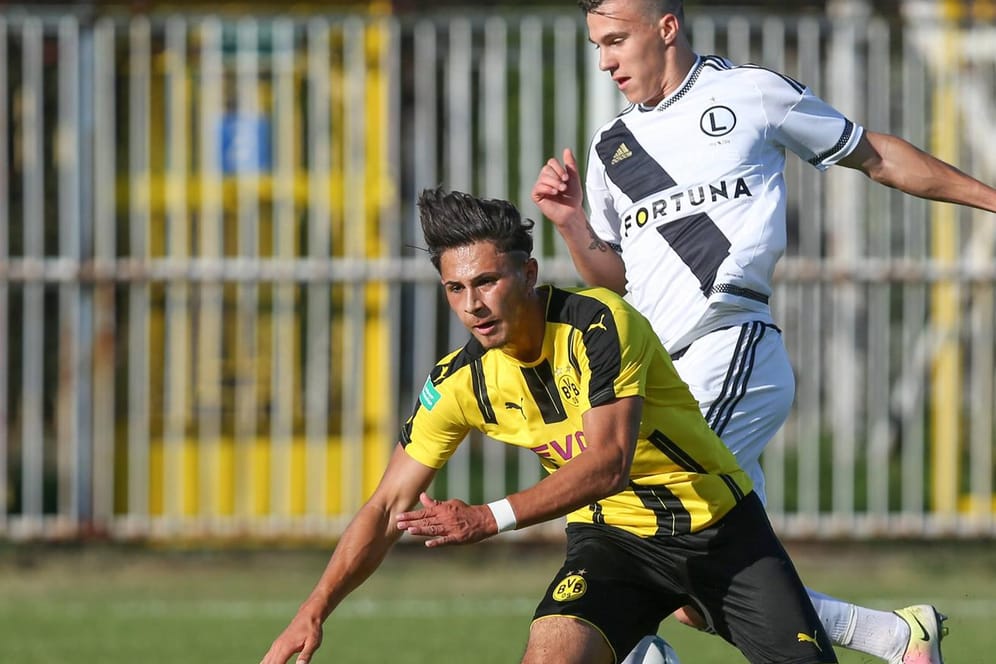 Dario Scuderi von Borussia Dortmund hat sich in der UEFA Youth League schwer verletzt.