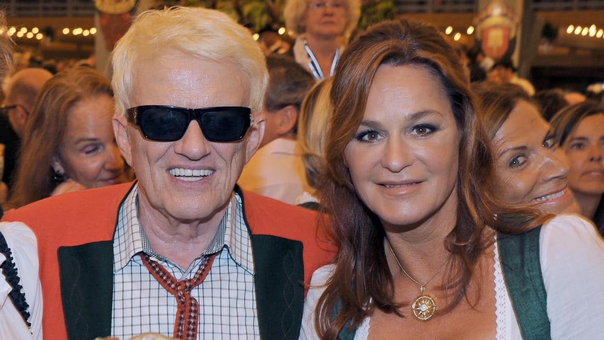 Heino und Andrea Berg feiern auf dem Oktoberfest.