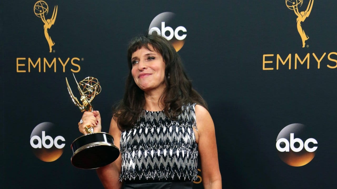Eine Dänin in Los Angeles: Susanne Bier hat einen Regie-Emmy für die Serie "The Night Manager" gewonnen.