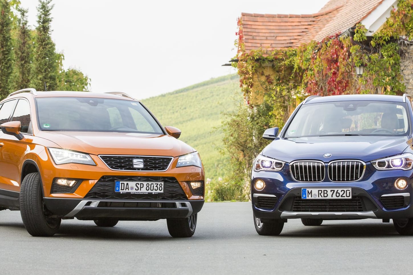 Der Seat Ateca fordert dem BMW X1 heraus.