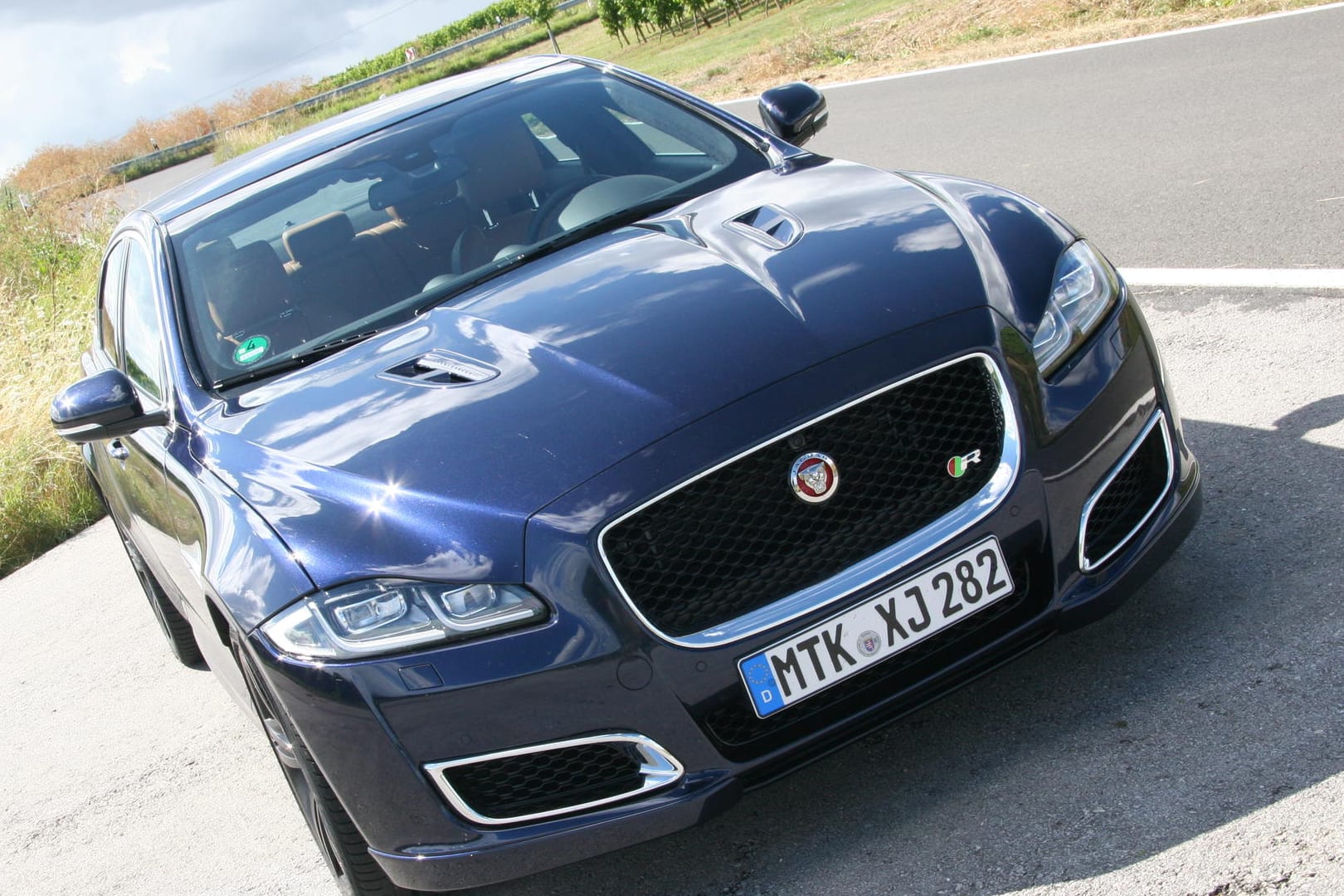 Jaguar XJR