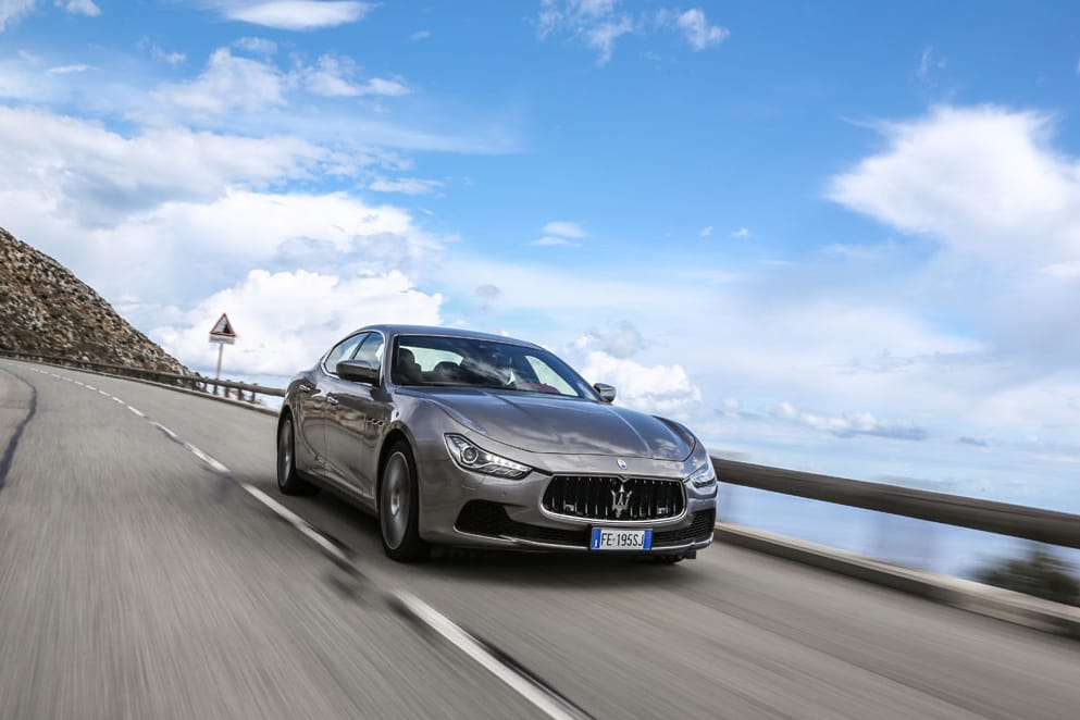 Der Maserati Ghibli Diesel 2017 macht eine gute Figur auf der Straße.