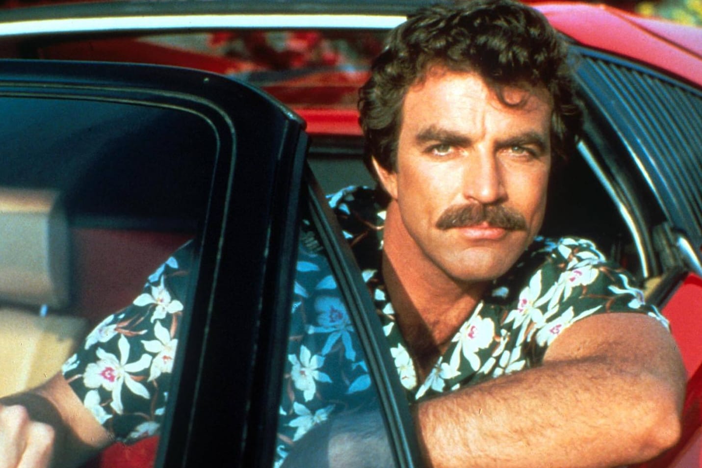 in den 1980ern ermittelte Tom Selleck als Thomas Magnum auf Hawaii.