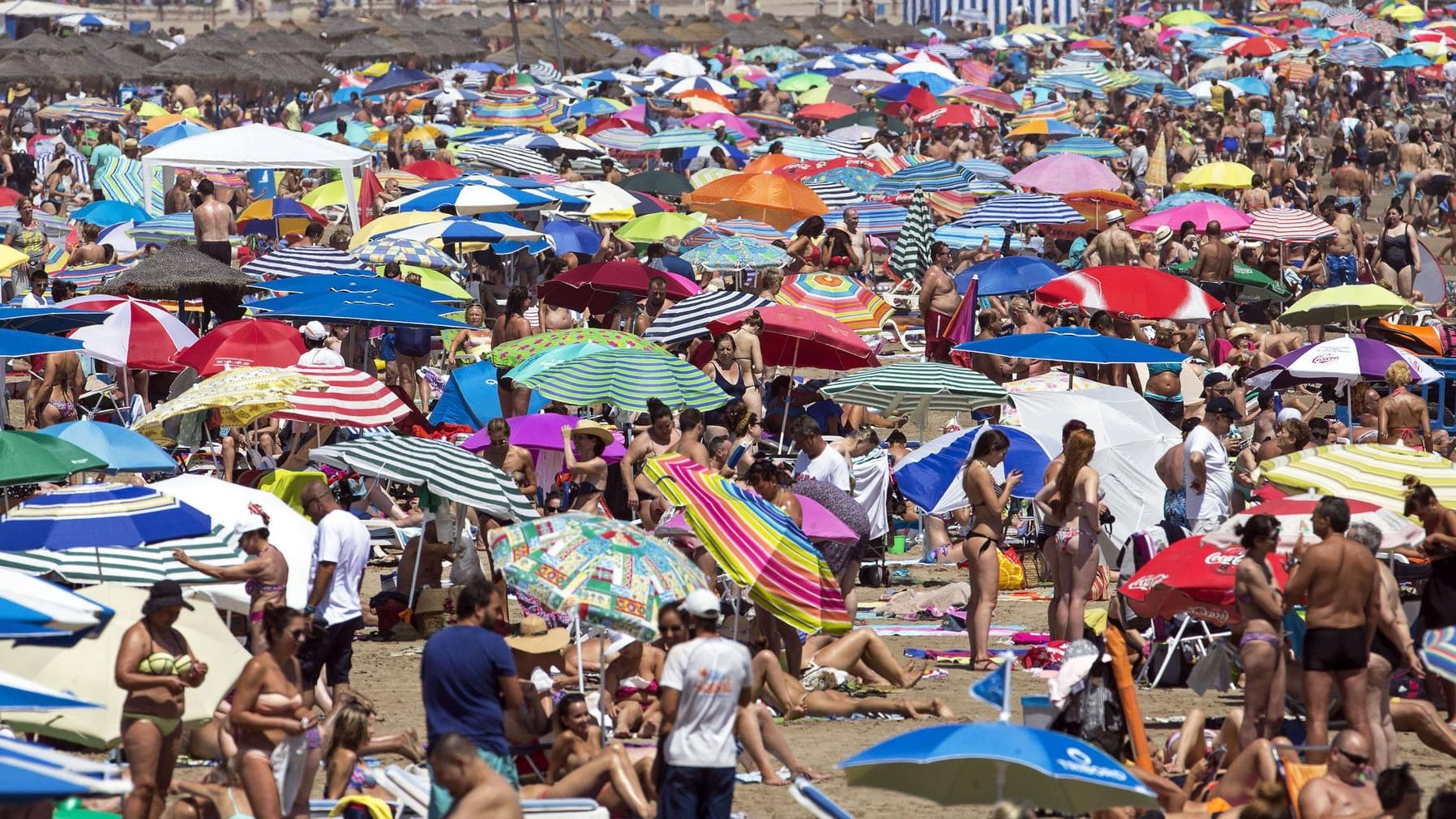 Am westlichen Mittelmeer war diesen Sommer wie hier in Valencia (Spanien) kein Platz mehr frei.