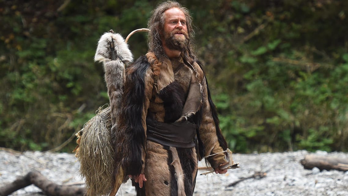 Jürgen Vogel bei den Dreharbeiten zu "Iceman - Die Legende von Ötzi" in der Asamklamm bei Eschenlohe (Bayern).