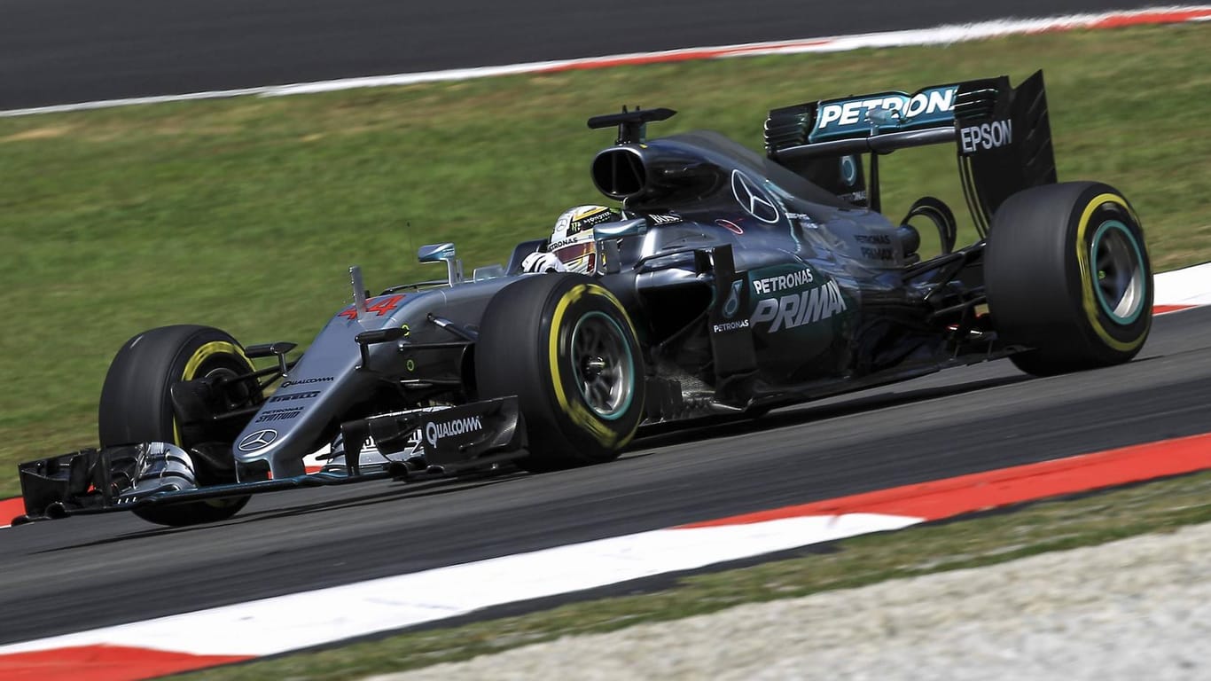 Lewis Hamilton präsentiert sich in Malaysia ist starke Form.
