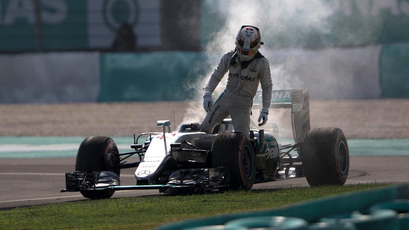 Für Lewis Hamilton kam es beim Malaysia-GP knüppeldick.